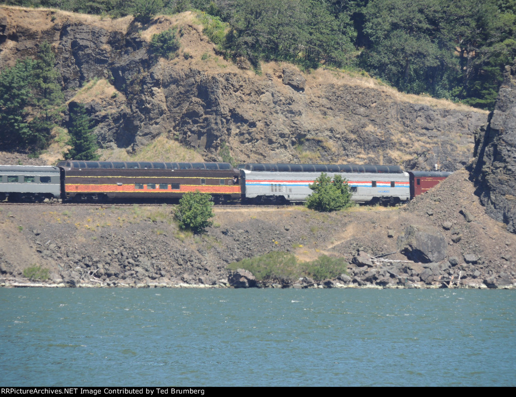 AMTK #10031 OCEAN VIEW & #800124 SLRG #511 SCENIC VIEW